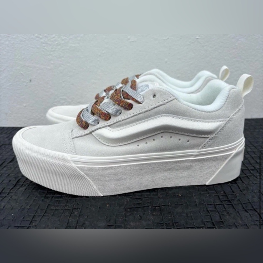 VANS Knu Stack Skate Shoes Lace Up Platform white Puffy Sneakers W 9.5 M 8 NEW - Picture 2 of 13